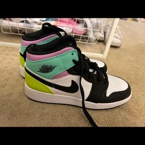 Air Jordan 1 MID. Brand new